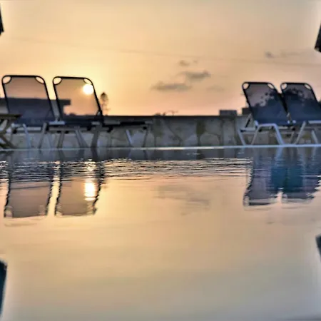 Golden Bay Aparthotel