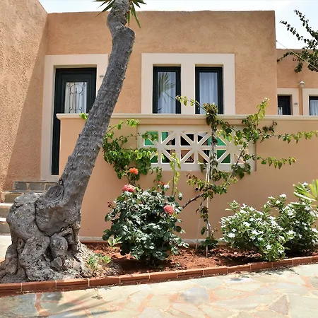 Golden Bay Aparthotel 3*