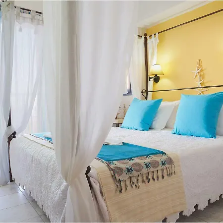 Golden Bay Apart-hotel 3*